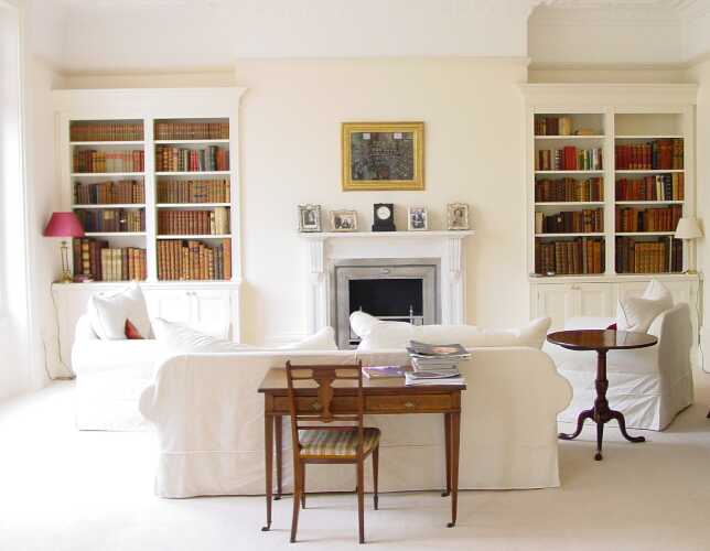 3049MacDSittAfterLft500